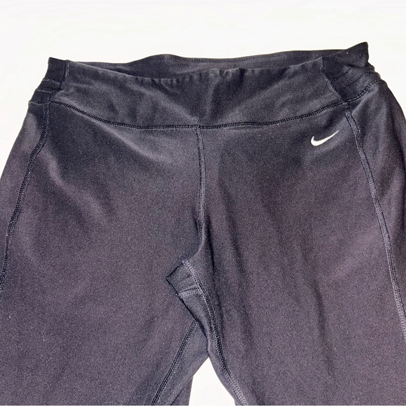 Nike Dri Fit Capri Leggings - Picture 2 of 11